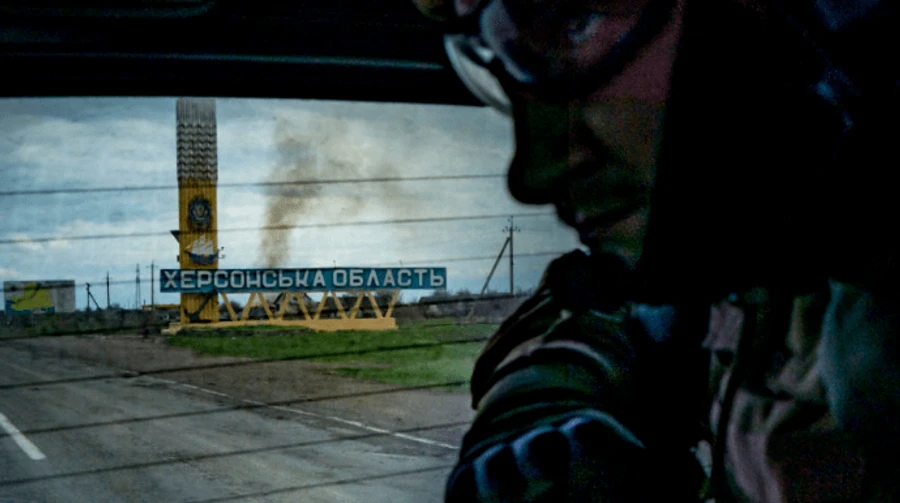 Ukrainian Armed Forces capture 3 Russian soldiers and attack Russian pontoon crossing – Operational Command Pivden (South)