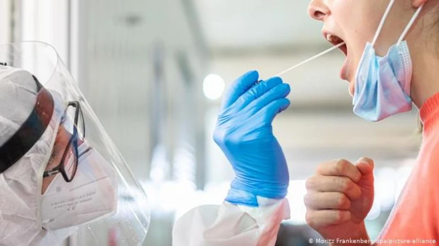 Украина готовится к вспышке COVID из-за штамма вируса Дельта