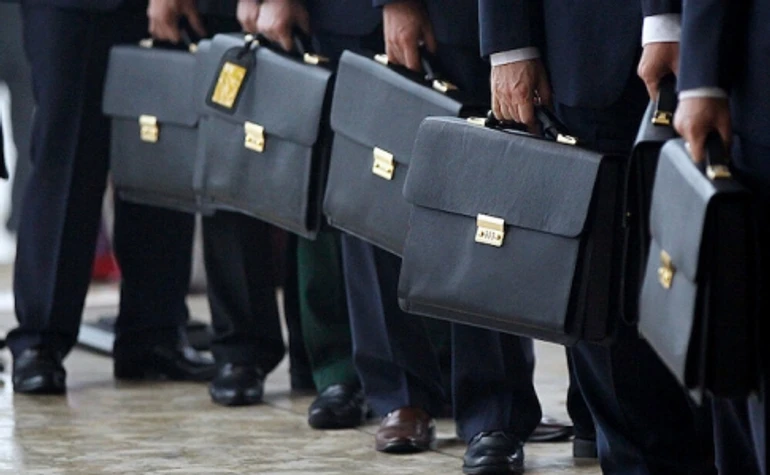 Реформа місцевих держадміністрацій, захист критичної інфраструктури та конкурси на держслужбу