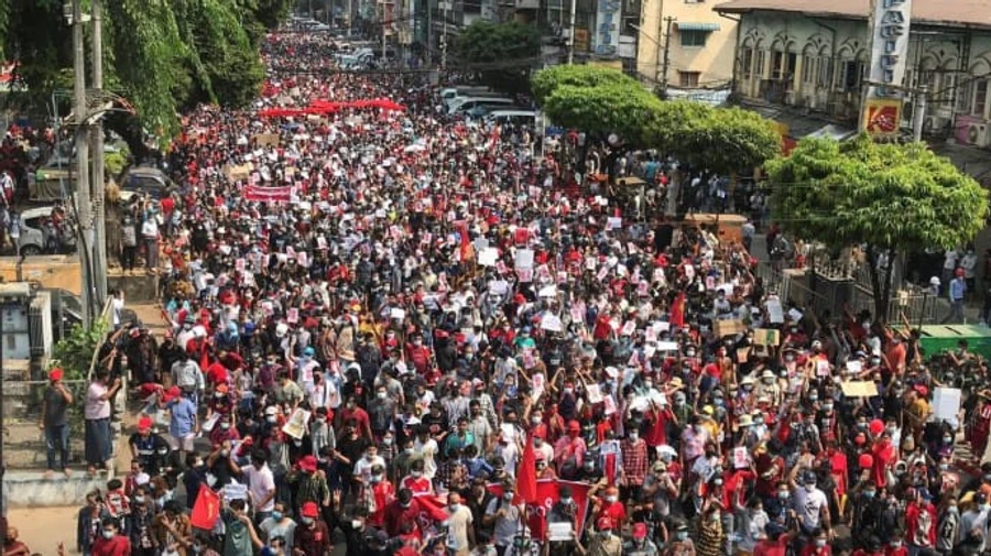 США ввели санкції проти військової хунти М’янми, яка напередодні розстрілювала протестувальників