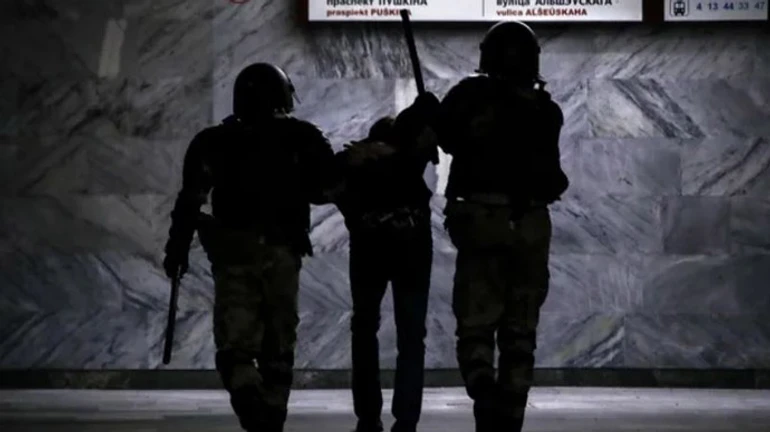 За три дні у Білорусі затримали 6 тисяч осіб