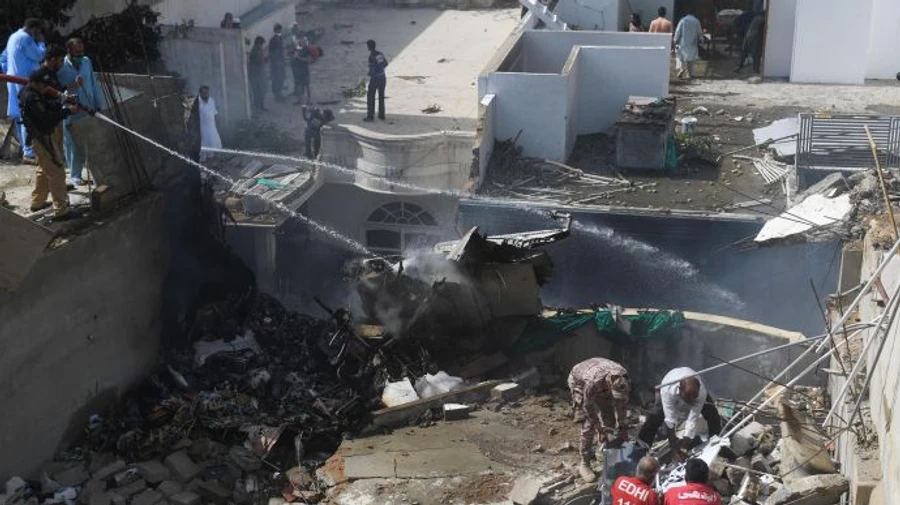 У Пакистані розбився пасажирський літак