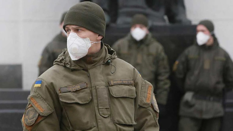 Еще 2 военных и 3 пограничника заразились коронавирусом