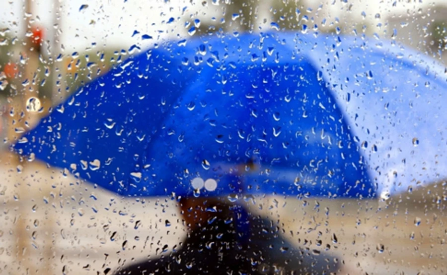 З понеділка в Україні почнуться дощі