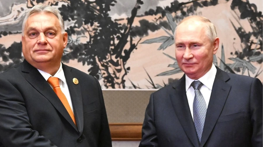 Орбан в разговоре с Путиным предлагал стать мышкой ради помощи РФ – Bloomberg