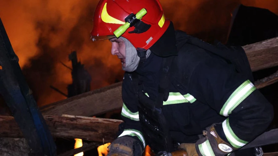 Комбинированная атака: в Запорожье ракеты попали в жилые районы, есть пострадавшие