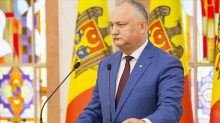 Удар по Додону: как пророссийская власть потеряла большинство в парламенте Молдовы