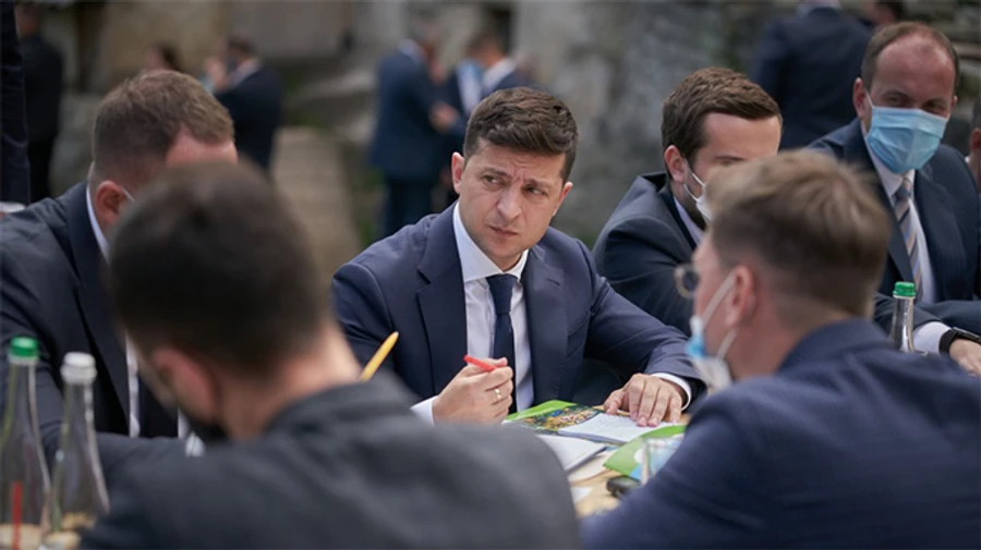 Зеленський ініціює безвіз для деяких країн