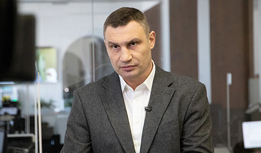 Кличко поругал киевлян за пикники: Будут шатания и тусовки – будет катастрофа