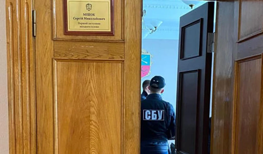 СБУ проводить обшуки у мерії Запоріжжя 