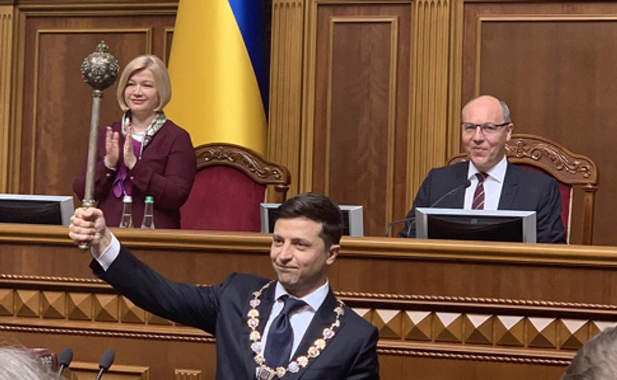 Зеленський подав декларацію: вілла в Італії, 5 готельних номерів у Грузії