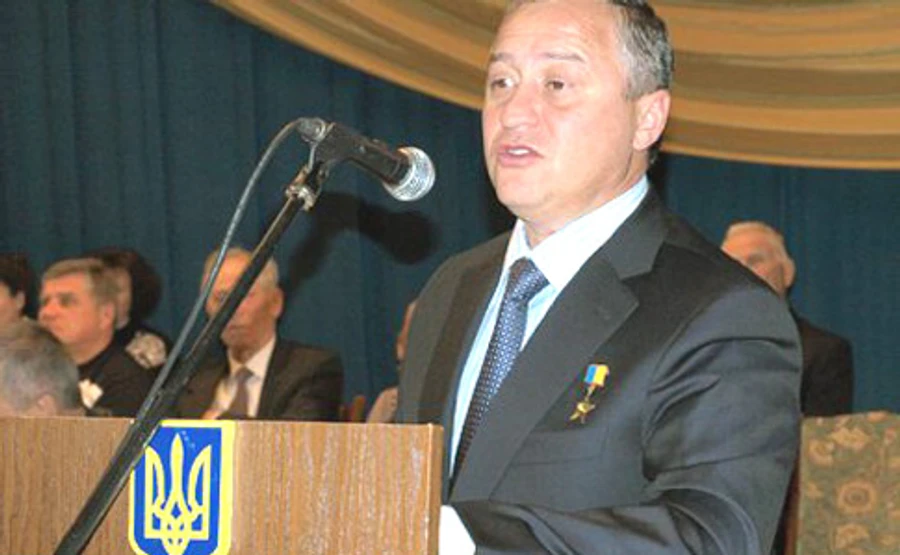 Бобов сплатив у бюджет 38 мільйонів і показав квитанції