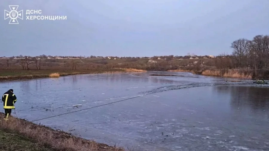 П'ятеро дітей на Херсонщині провалились під кригу: двох врятували, ще трьох шукають