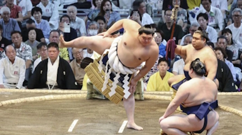 Что такое сумо: история, терминология и правила вида спорта, где популярность начали приобретать украинцы