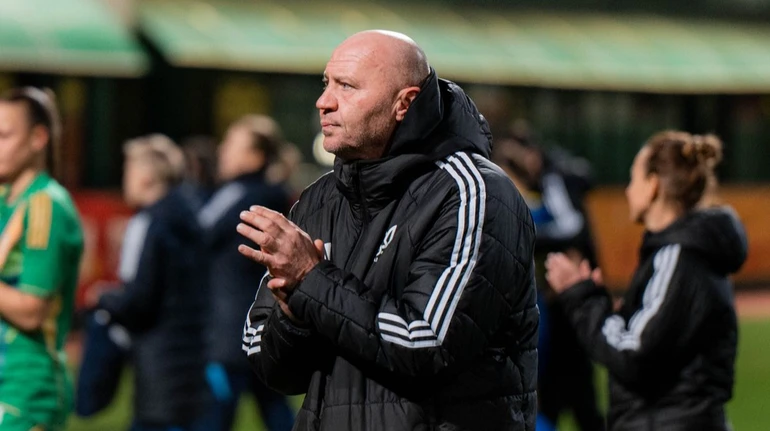 Главный тренер женской сборной Украины по футболу покинул должность