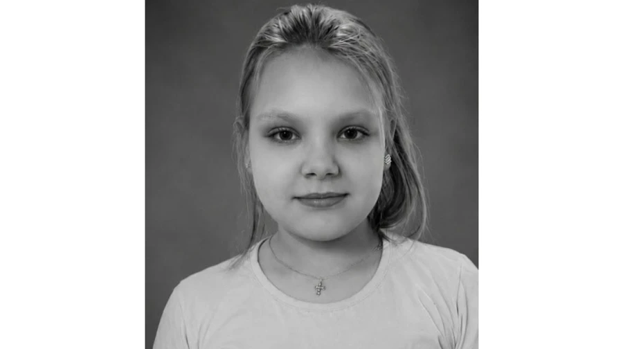 Girl, 10, dies in hospital after suffering burns to 40% of her body in Russian strike on Lozova in Kharkiv Oblast