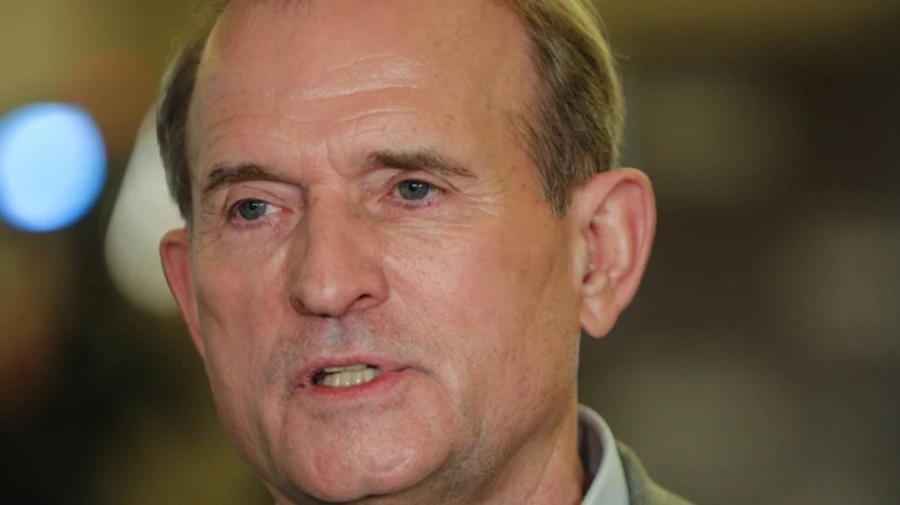 Ukrainian asset recovery agency puts pro-Russian oligarch's car and watches up for sale