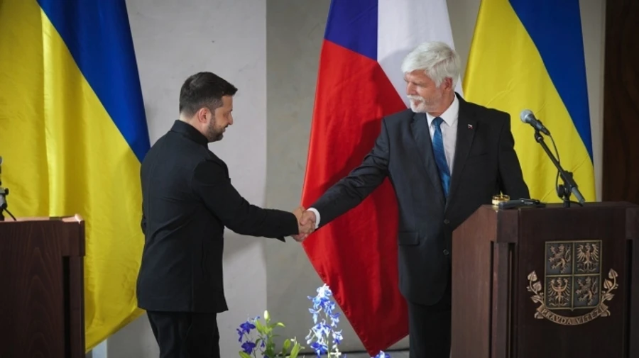 Zelenskyy announces plans to create unity hubs for Ukrainians in Czechia and other countries