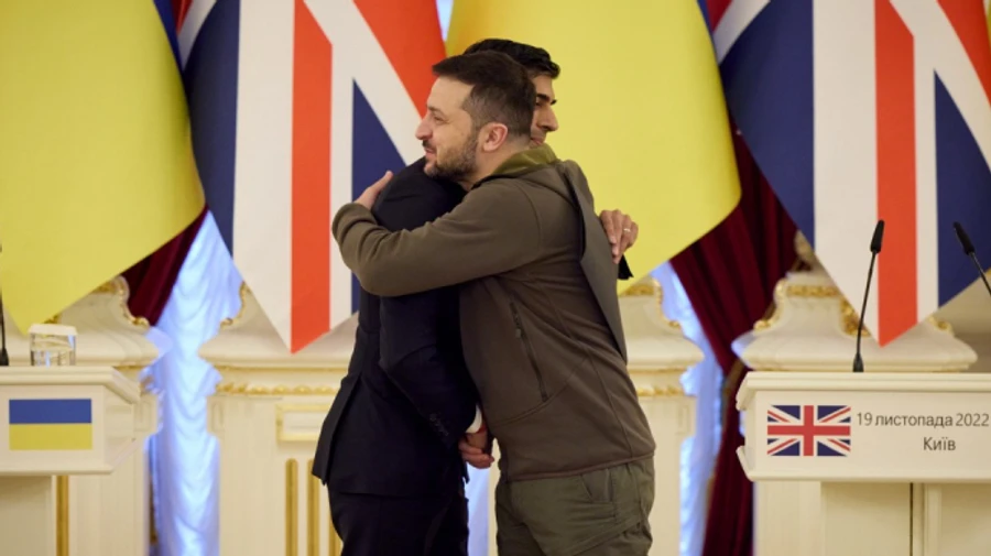 Премьер Британии в Киеве пообещал усилить ПВО Украины 125 зенитными пушками