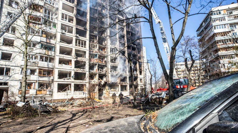 Трьохсоті багатоповерхівки. Як відновлюють пошкоджені росіянами будинки в Києві