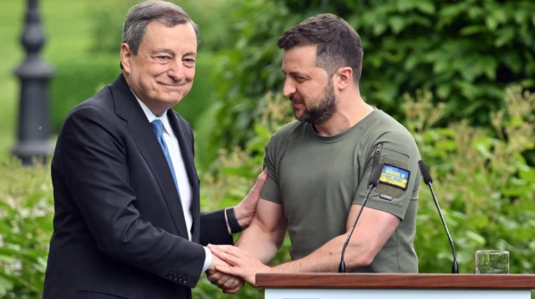 Проблемы Супермарио: почему проукраинский премьер Италии оказался в шаге от отставки