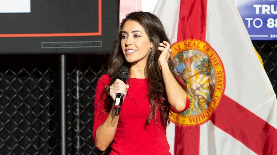 Республиканец в США угрожал конкурентке российско-украинским боевым отрядом