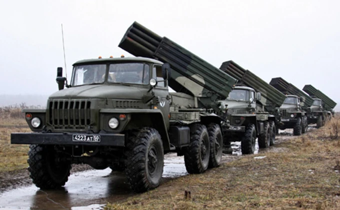 Разведка: РФ перебросила на Донбасс Грады, БМП и боеприпасы