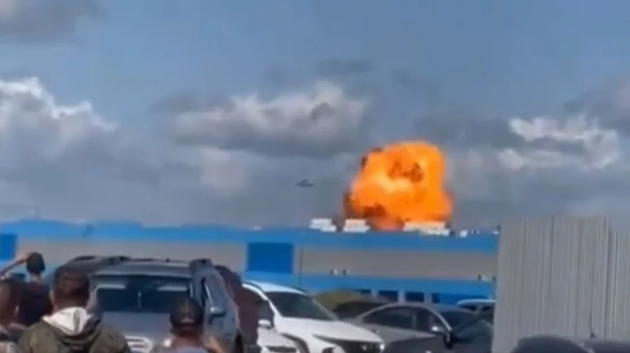 Ukrainian Security Service drones hit Shahed drone warehouse in Russia's Tatarstan, flying 1,300 km – video