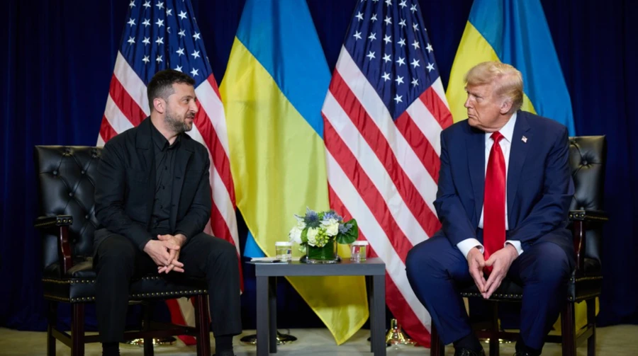 Trump threatened to stop providing weapons and intelligence to Ukraine in case of disagreement with the peace plan - mass media