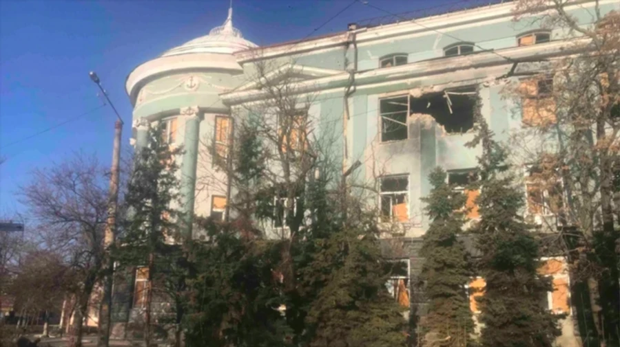 Russians damage Kherson State Maritime Academy in large-scale artillery attack – photos