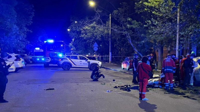 СБУ розслідує теракт в Одесі: вибухнуло авто з двома людьми