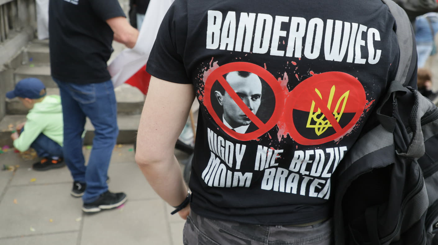Польська влада повертається до України. Як вдалося уникнути ескалації у роковини Волині