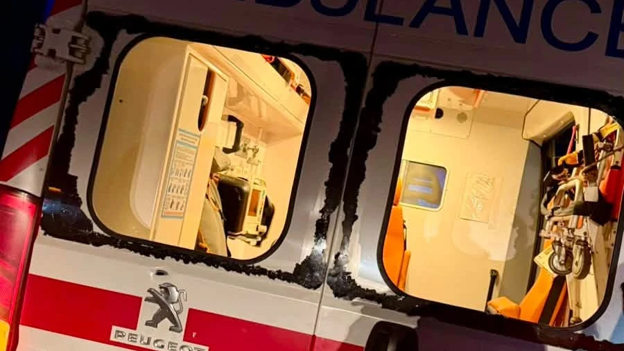 Ambulance crew comes under fire in Kyiv: injured medic saves others
