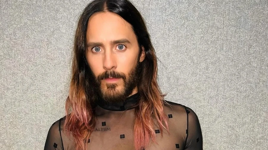 Jared Leto says during concert in Belgrade that he wants to visit Russia – video