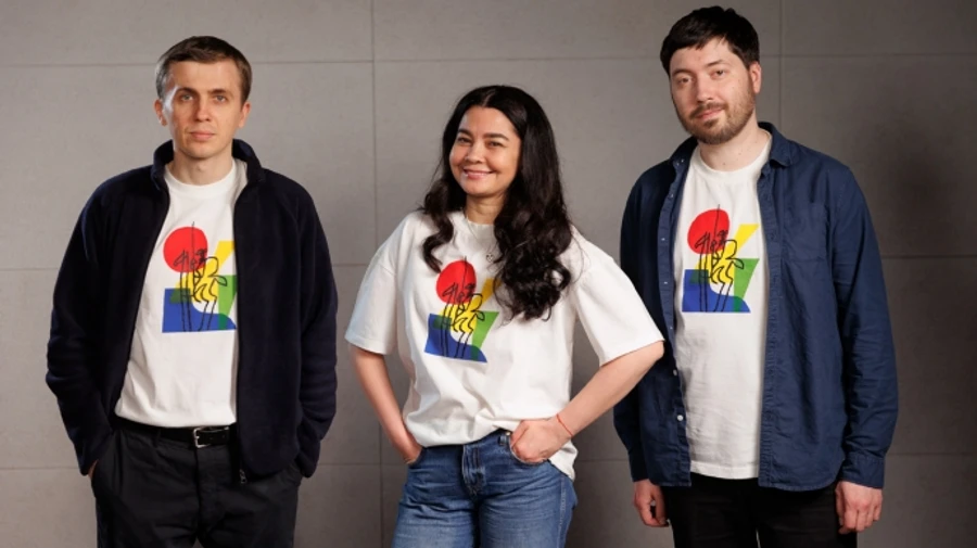 Українська правда запускає фірмовий мерч для 500 нових читачів Клубу УП