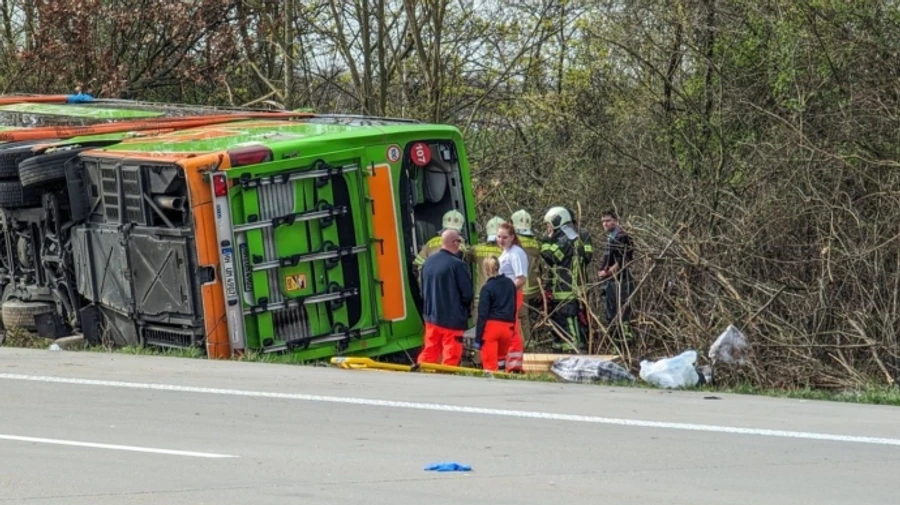 У аварії автобуса Flixbus у Німеччині постраждали дві українки – МЗС