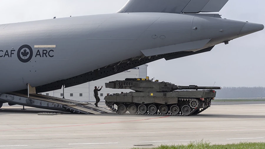 Все обещанные Канадой танки Leopard 2 для Украины прибыли в Польшу