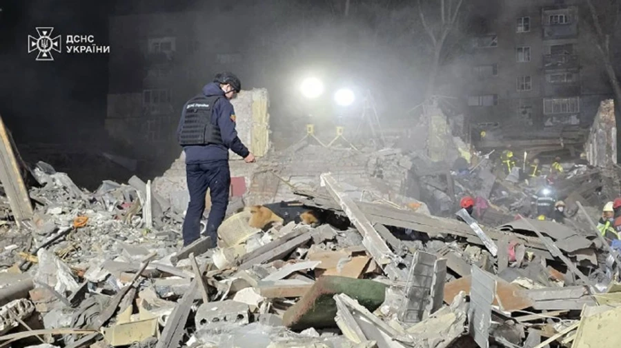 Phones ringing under rubble in Kyiv: search ongoing, including for two children – photos, video