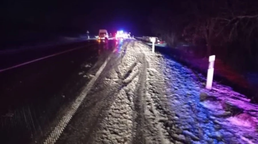 На трасі Київ-Чоп перекинувся рейсовий автобус з пасажирами
