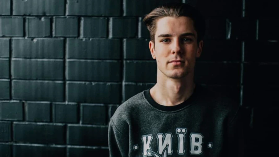 Суд скасував домашній арешт київського активіста Ратушного