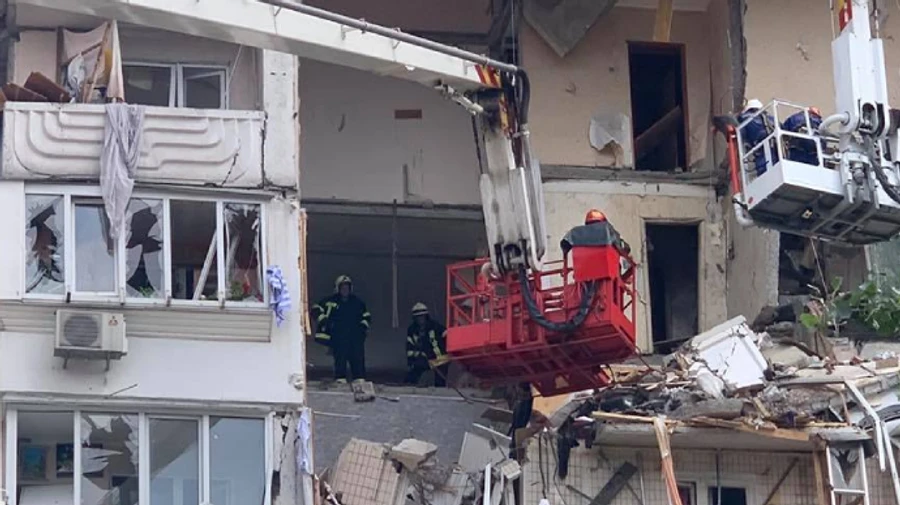 Взрыв на Позняках: под завалами нашли еще одно тело