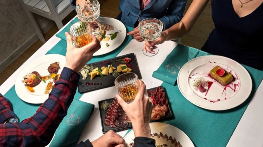 Щоденні рейди фіксують 50-70 порушень ресторанами карантину