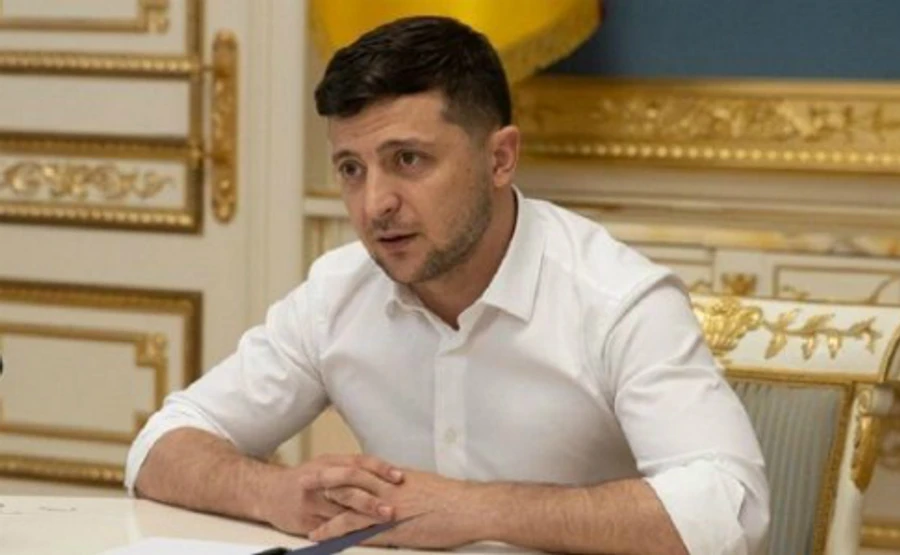 Зеленський зустрівся з головами фракцій: закликав не прогуляти Раду