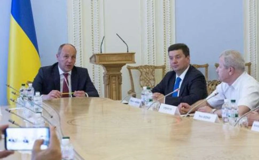 Парубий анонсировал ID-карты для депутатов