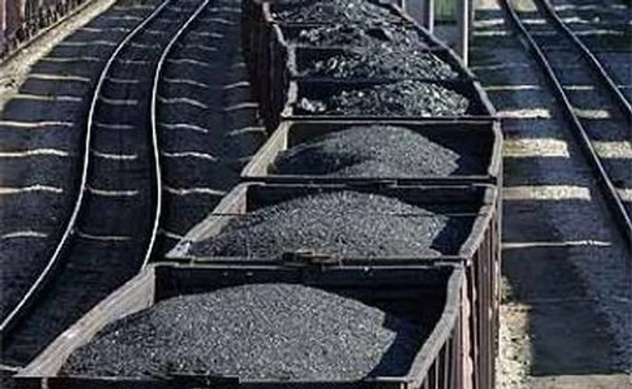 Главари боевиков угрожают прекратить поставки угля и забрать предприятия