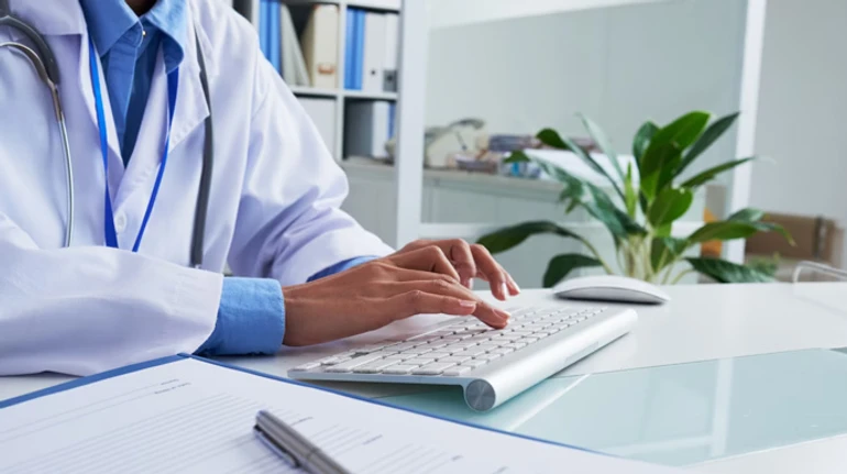 Две тысячи на медосмотр: стало известно как будет работать программа чекапов для людей 40+