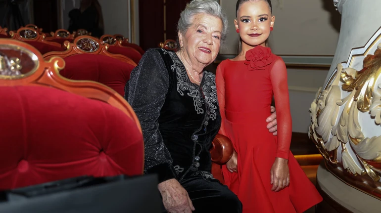 УП 100: Сила жінок. 100 історій жіночого лідерства під час війни