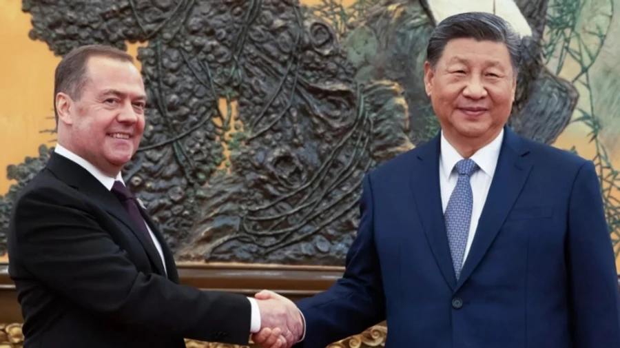 Xi Jinping points out the need to defuse situation in war against Ukraine during conversation with Medvedev