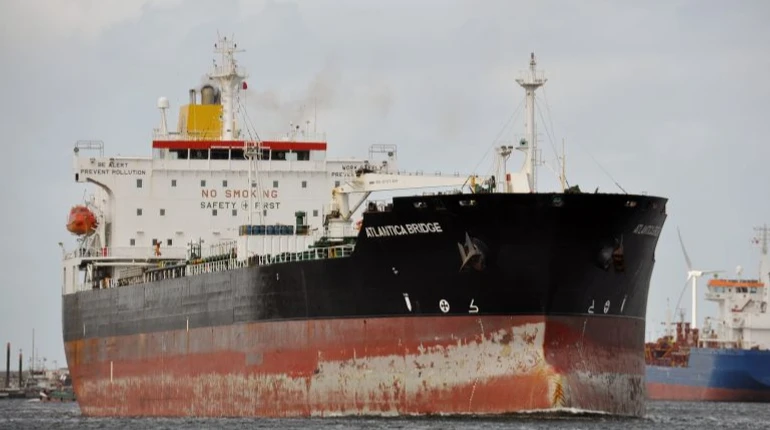 Швеция задержала танкер, находящийся под санкциями, подозреваемый в разливе нефти в Балтийском море