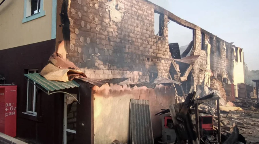 Russians destroys delivery company branch in Sumy Oblast
